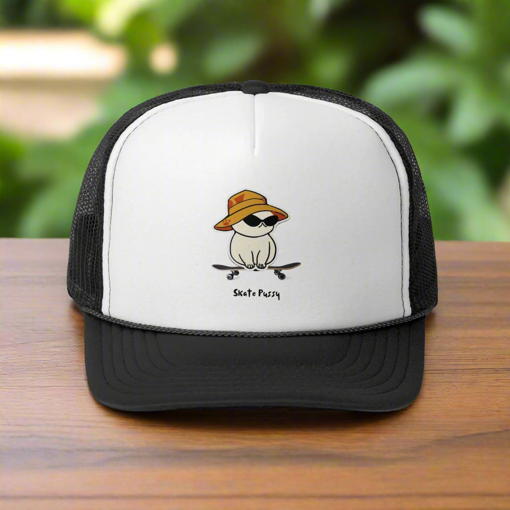 Women's skate hat