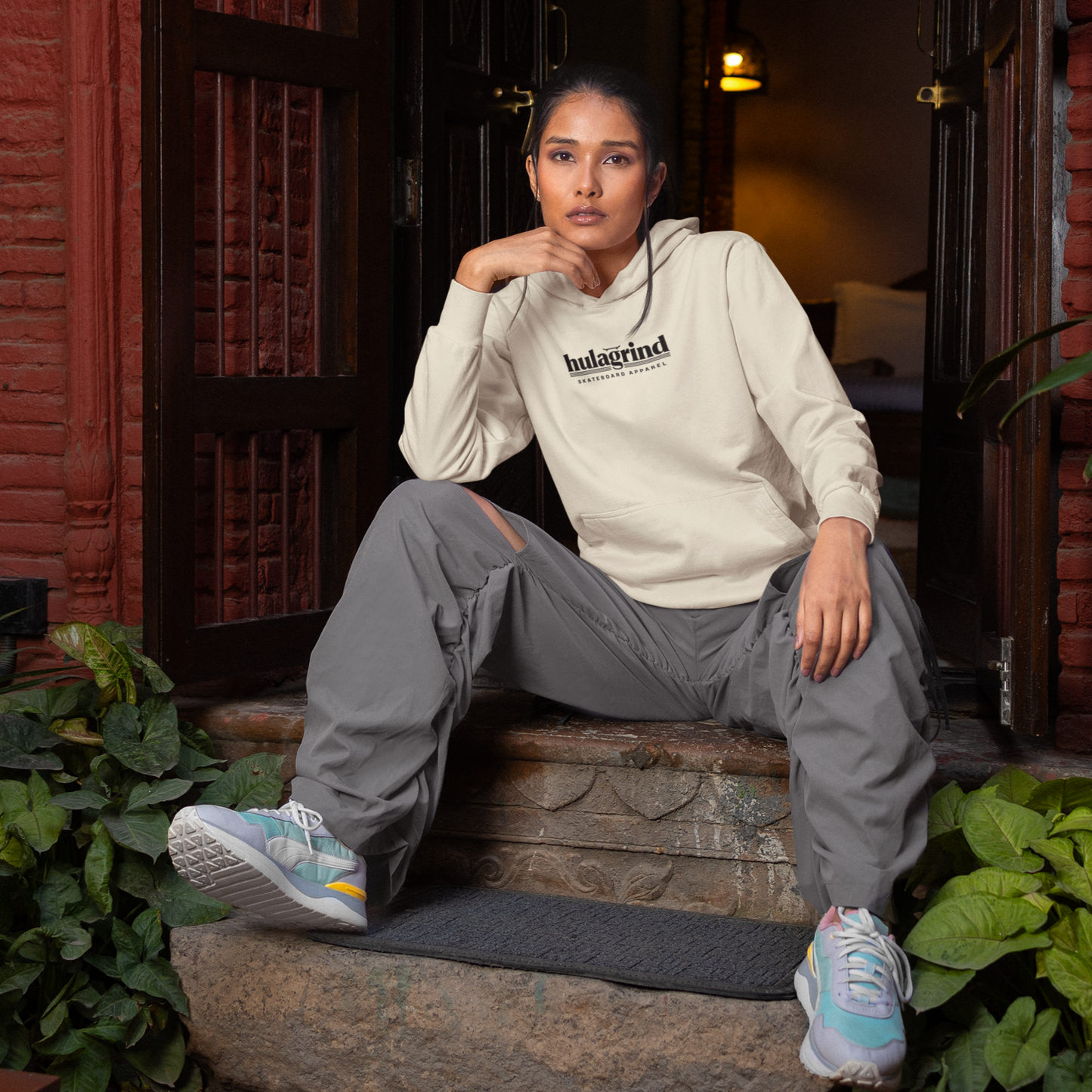 surfskate hoodie